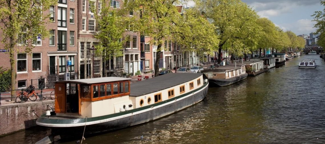 Water houses in Amsterdam