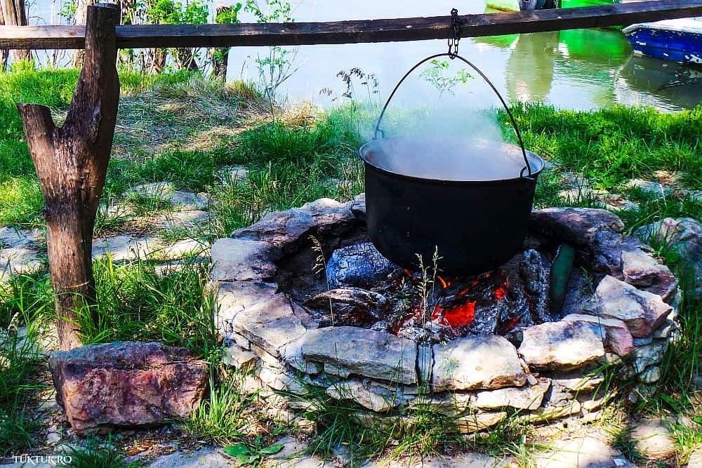 cauldron borsch danube delta