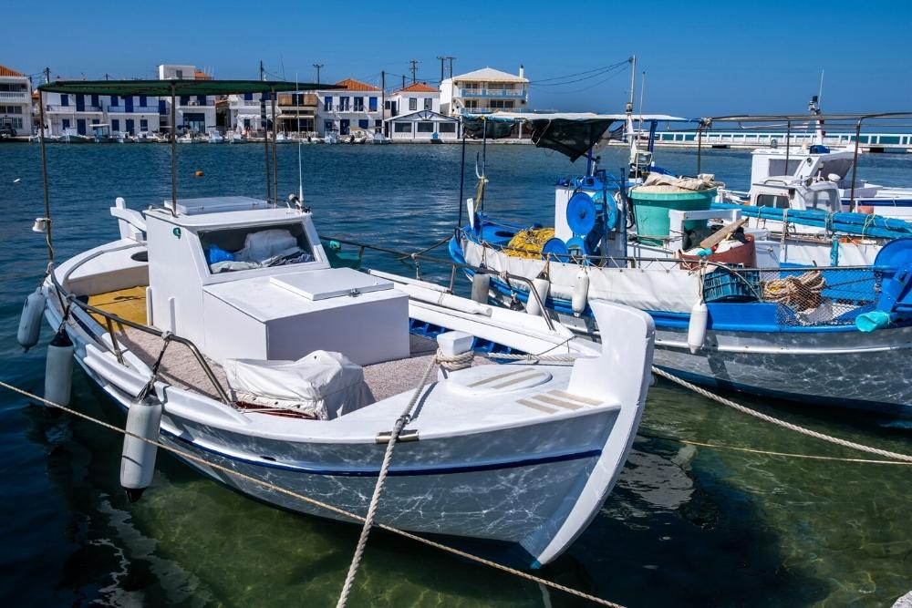 Elafonisos harbor 