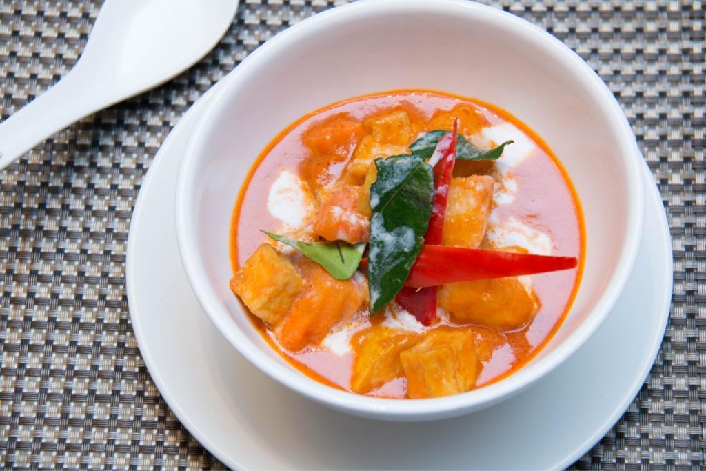 Vegetarian red curry