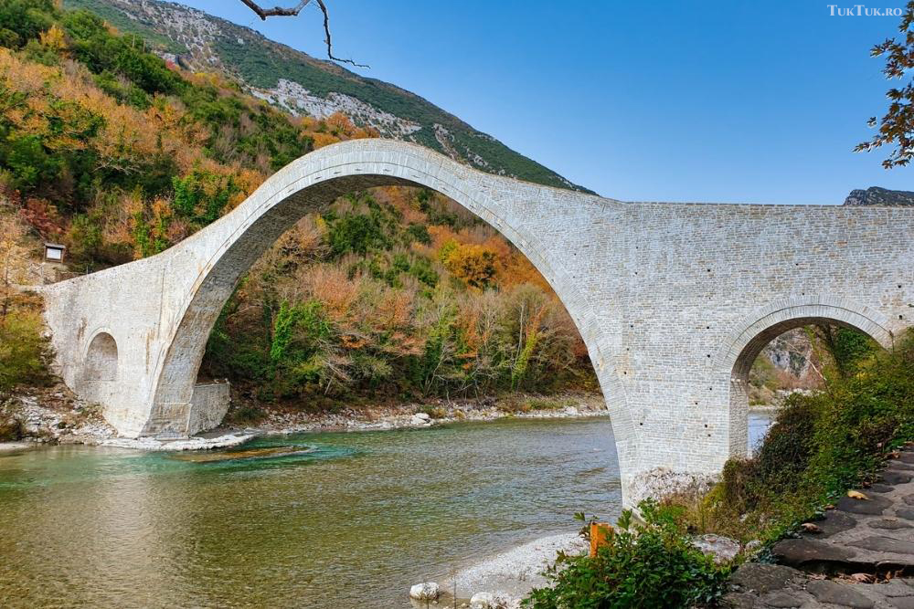 plaka bridge epirus