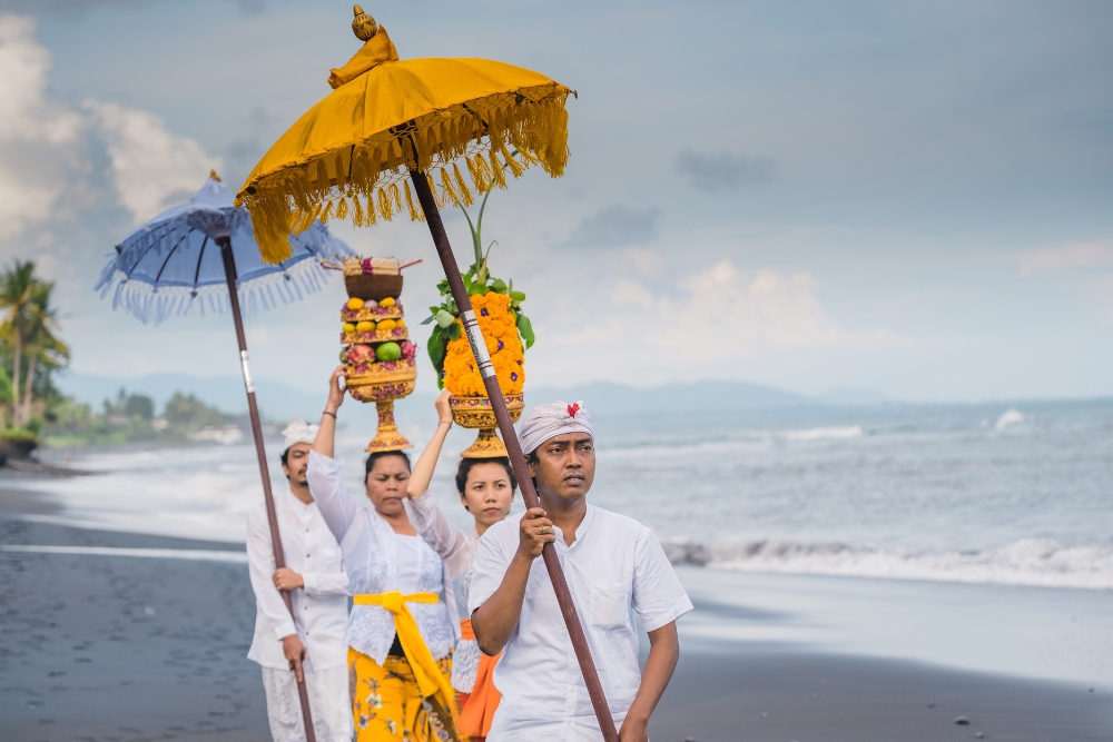 Bali people Tips for a budget-friendly vacation in Bali