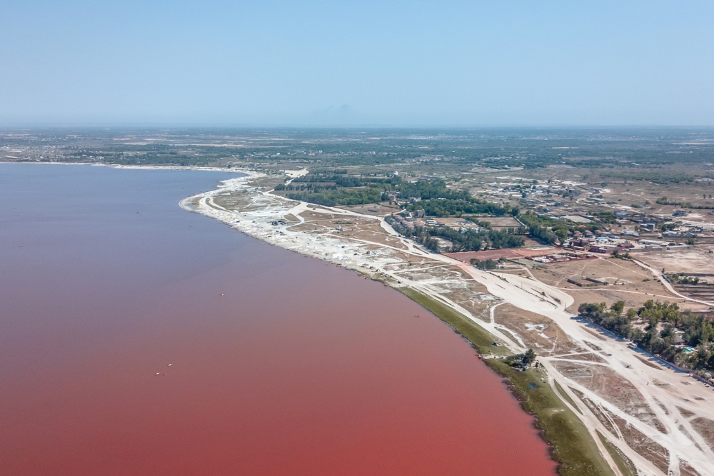 pink lake senegal