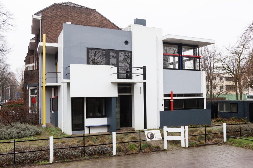 Rietveld Schröder House: Modernist Architecture in Utrecht