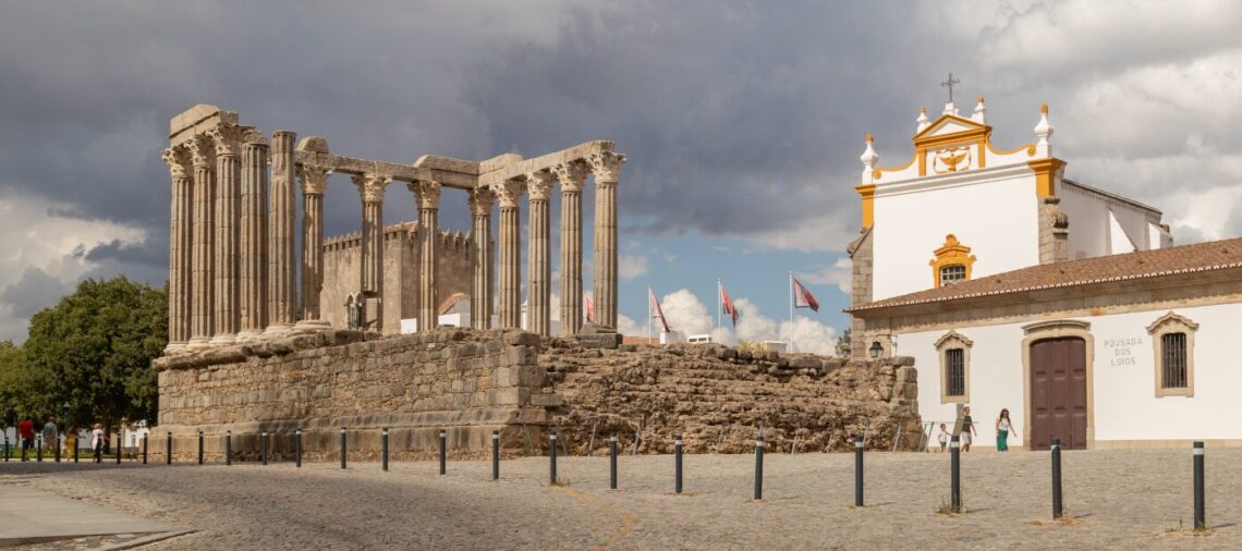 Photogenic Places in Évora