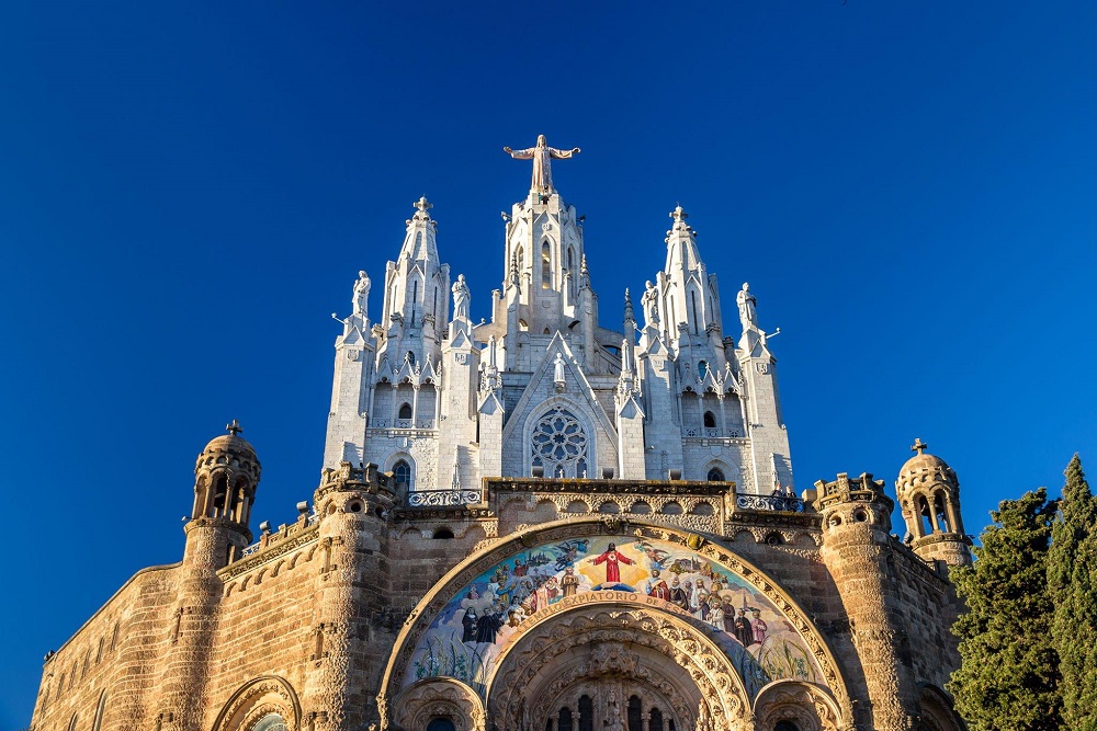 Temple Expiatori del Sagrat Cor A Mountaintop Marvel Churches in Barcelona