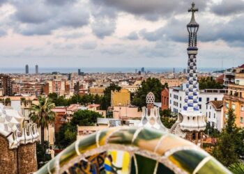 Welcome to Barcelona: Discover the Marvels of Gaudí's Architecture