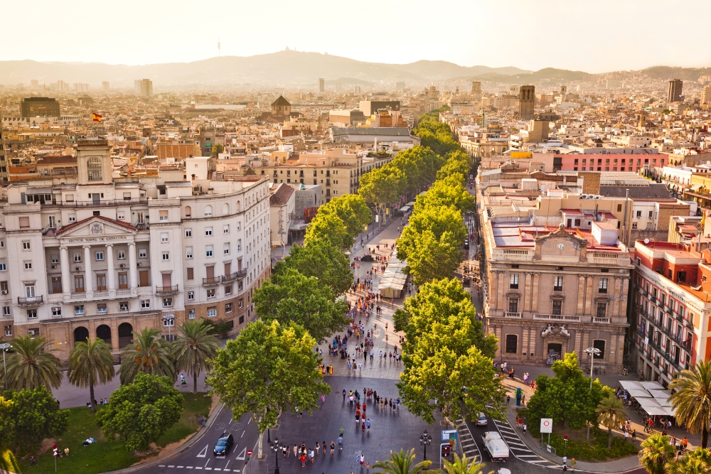 la rambla shopping in barcelona