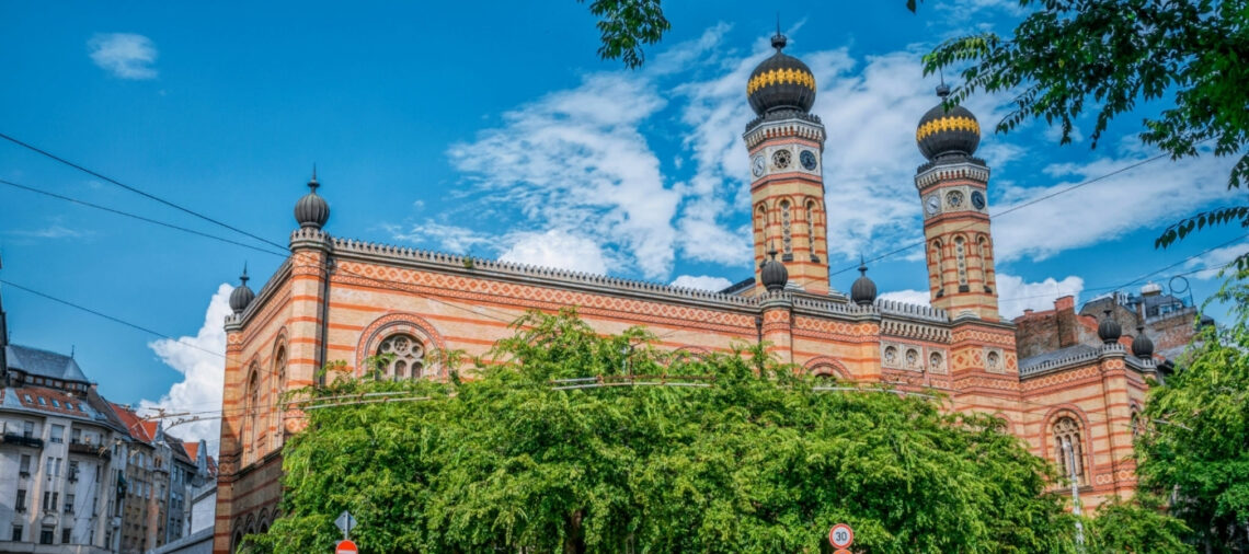 A Visit to Budapest’s Jewish Quarter: a Cultural Experience