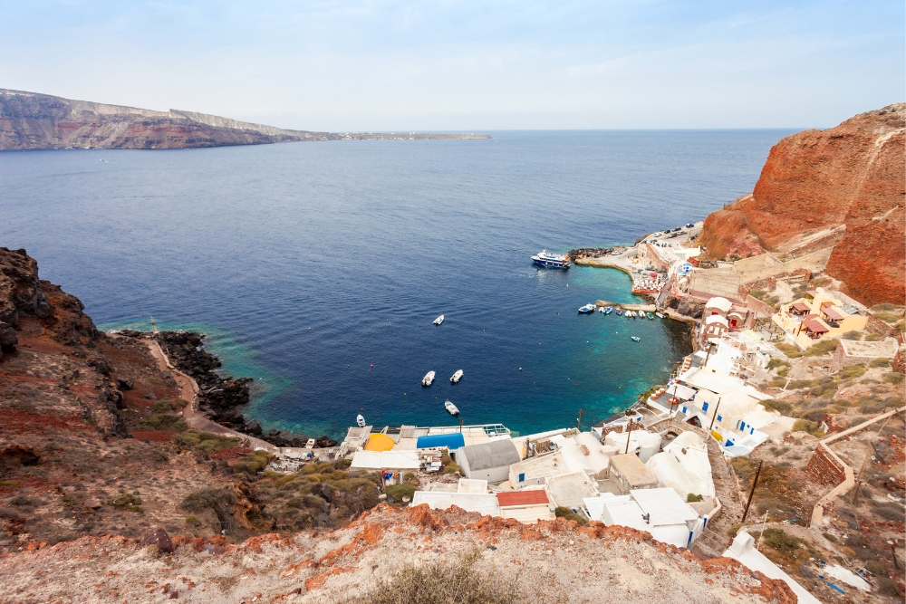 Amoudi Bay