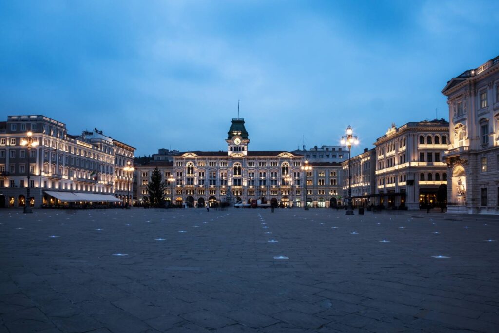 piazza unità d'italia