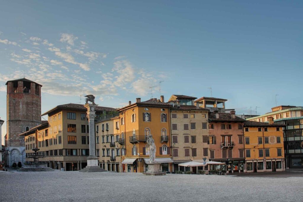 Piazza Della Libertà